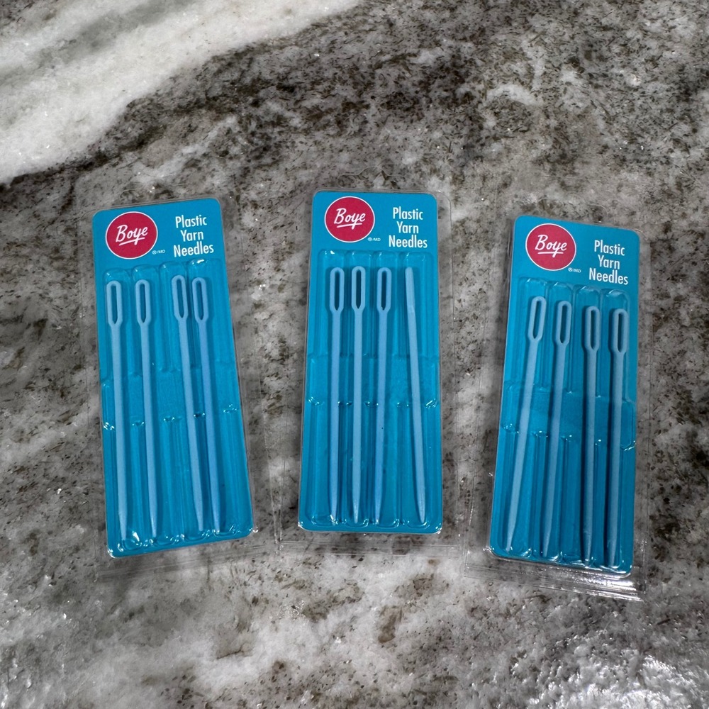 Boye Plastic Yarn Needles Lot of 3 Packs 12 Total Large Eye Blue 3501003001WA